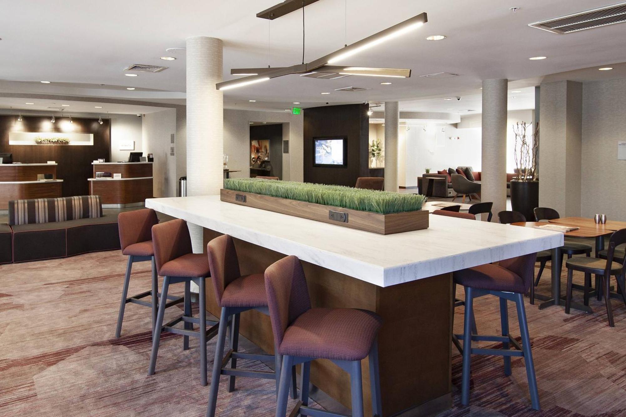 מלון Courtyard By Marriott ולדוסטה מראה חיצוני תמונה